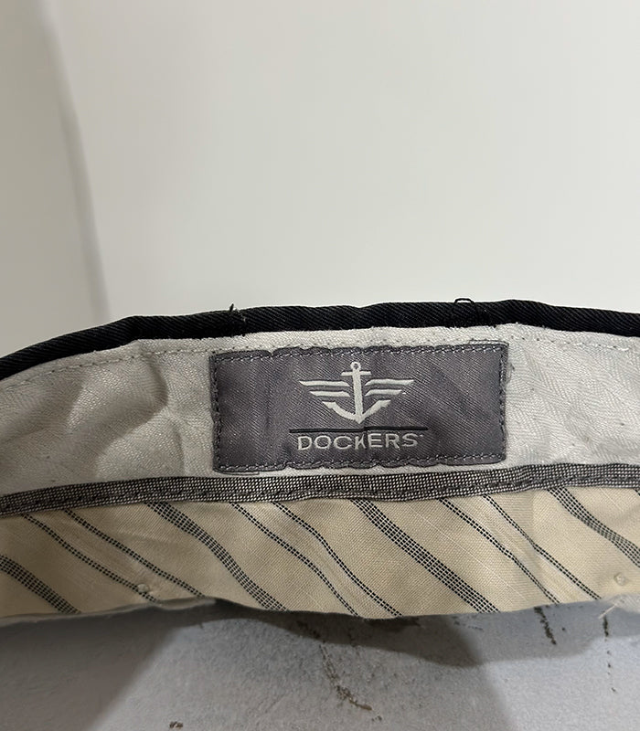 Dockers Black Men Chinos | Size Waist: 32
