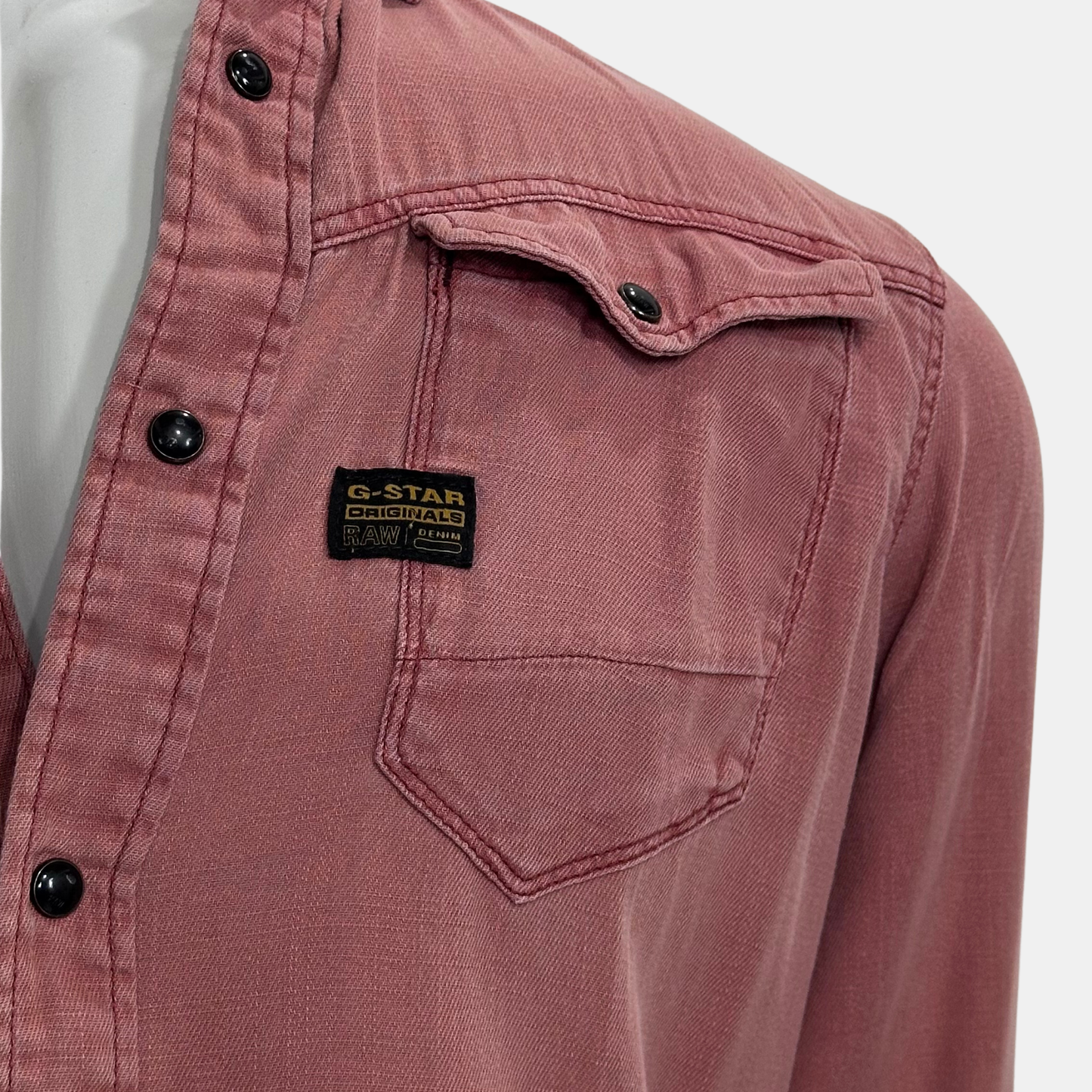 G Star Raw | Size Chest: 23 - Sleeve: 26 | Large
