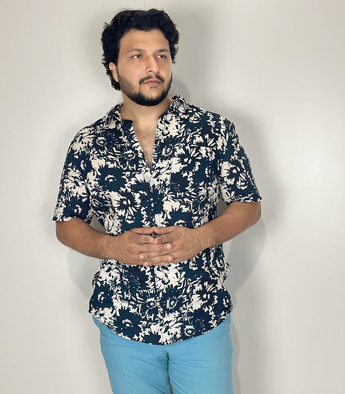H&M Hawaiian Casual Button-Down | Size: XL