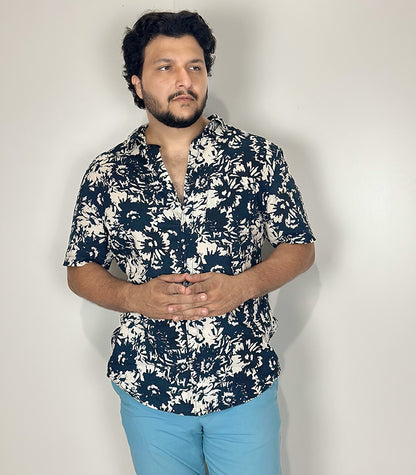 H&M Hawaiian Casual Button-Down | Size: XL