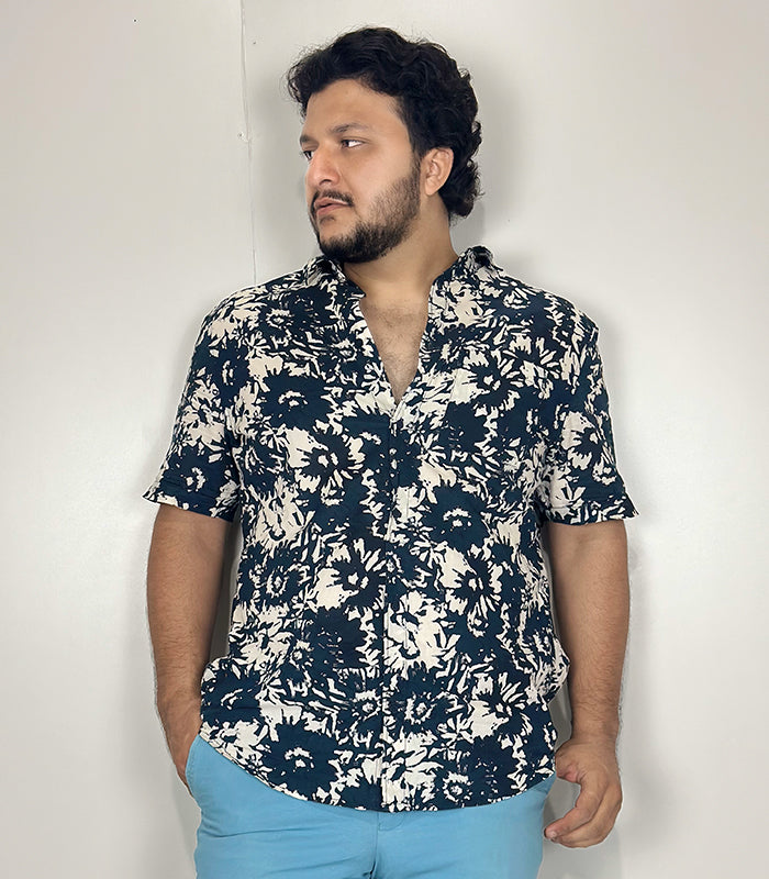 H&M Hawaiian Casual Button-Down | Size: XL