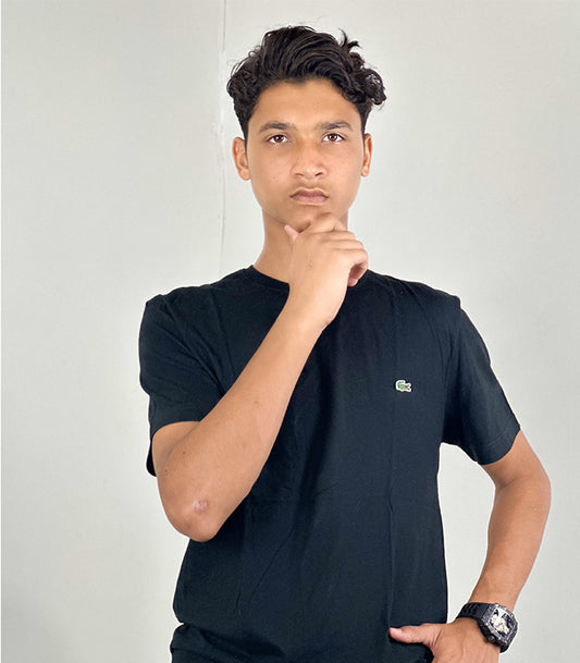 Lacosta Black T Shirt Crew Neck | Size: Medium