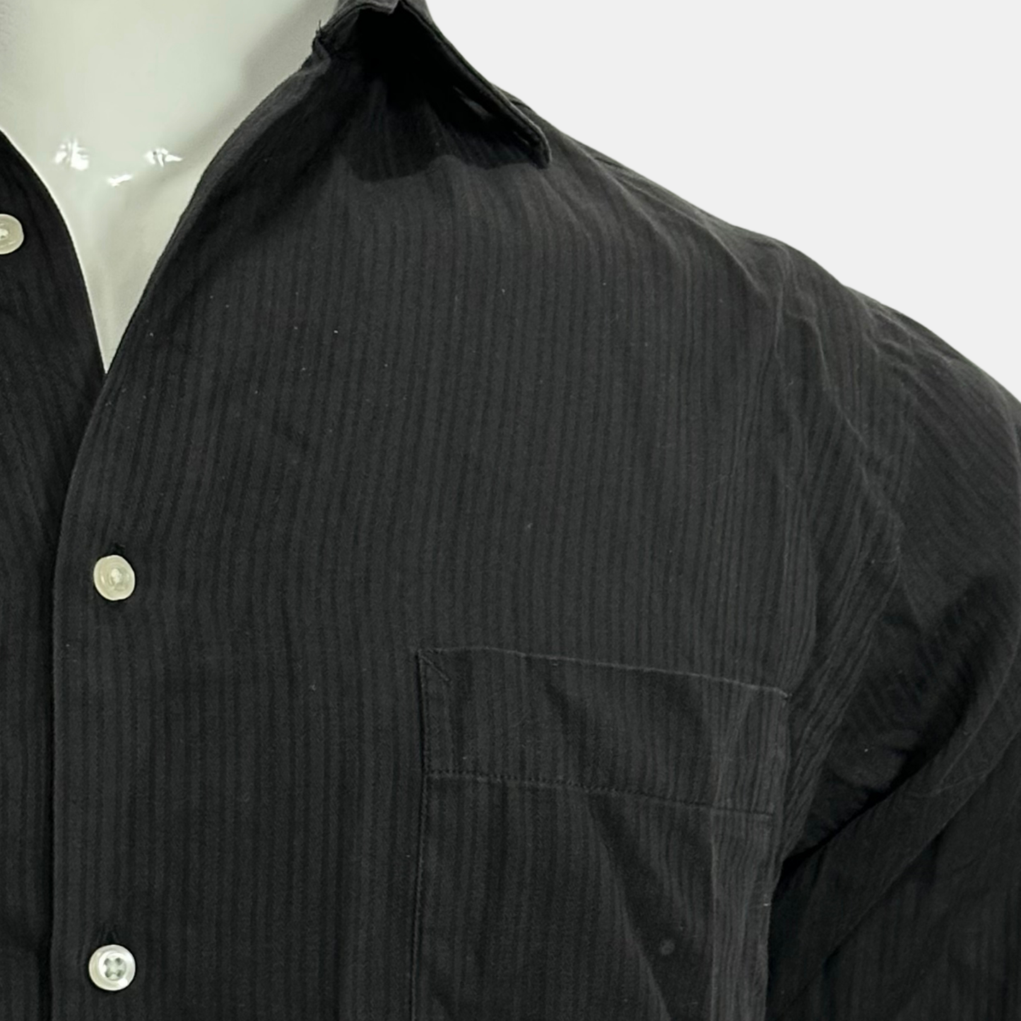 Dockers Black Shirt | Size Chest: 22 - Sleeve: 23 | Medium