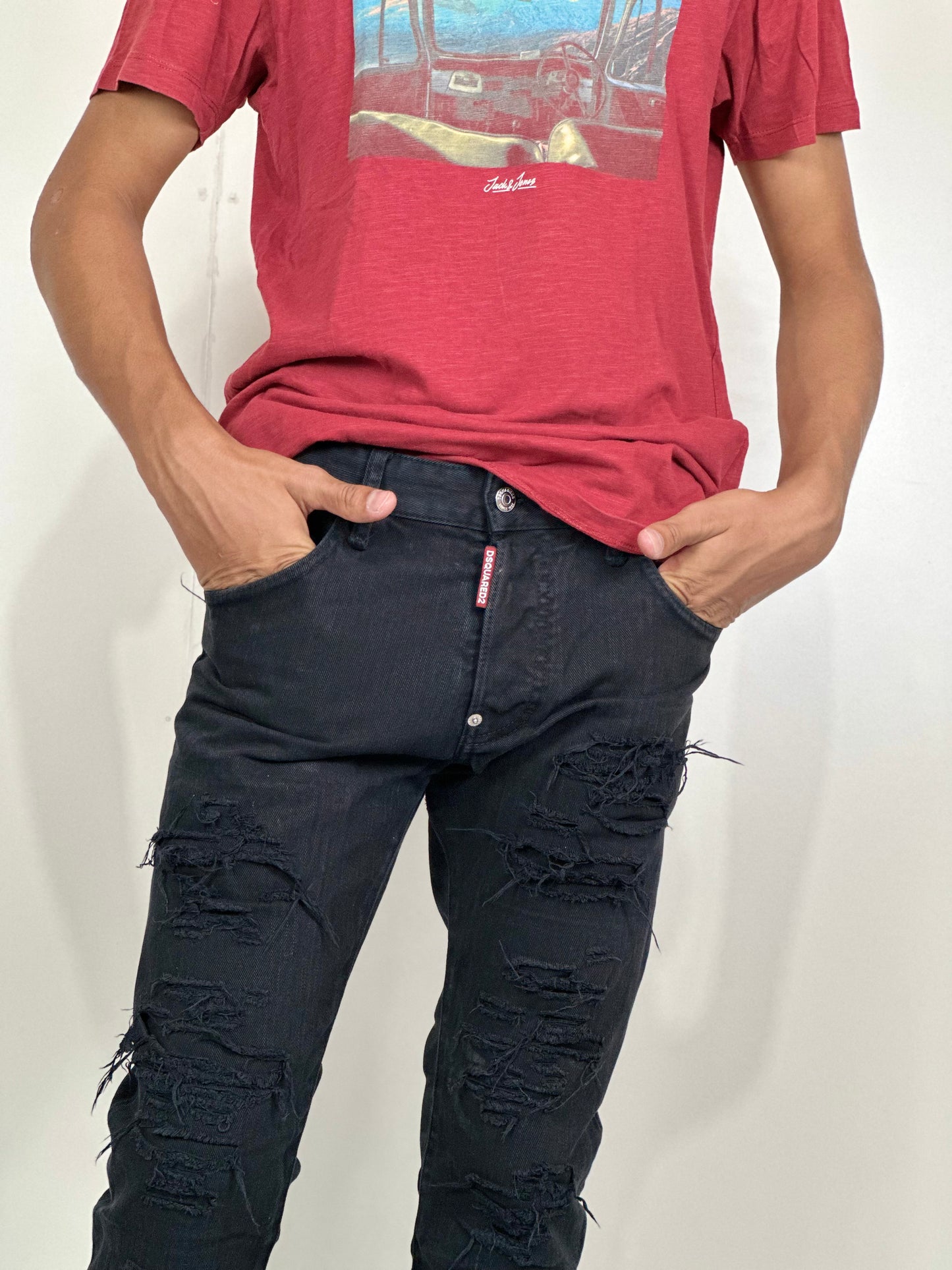DSQUARED2 Black Damage Mens Jeans | Size Waist: 28-30